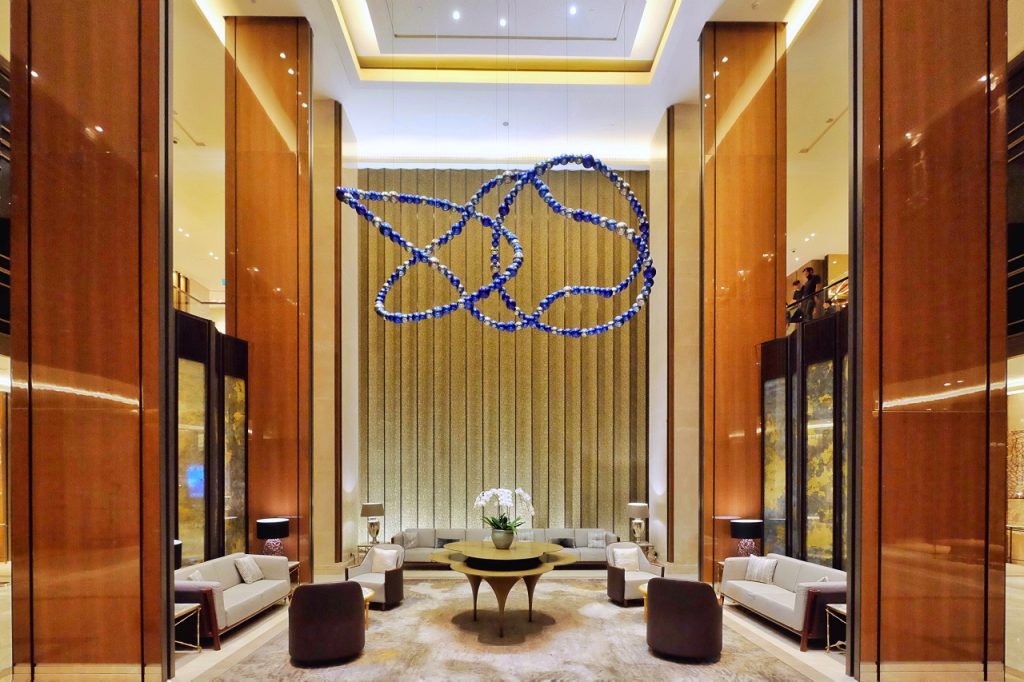 Maksimalkan Weekend di Jakarta: Menginap di Sheraton Grand Jakarta + Menjelajahi Mall & Hiburan Terdekat